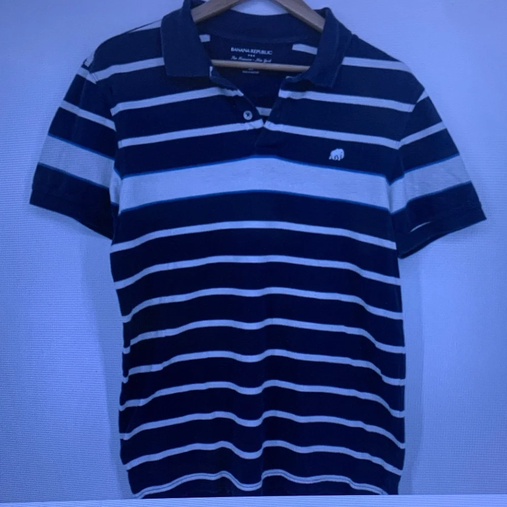 Banana Republic Men’s Navy and White Striped Polo